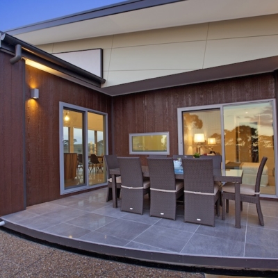 Everington Rotating House